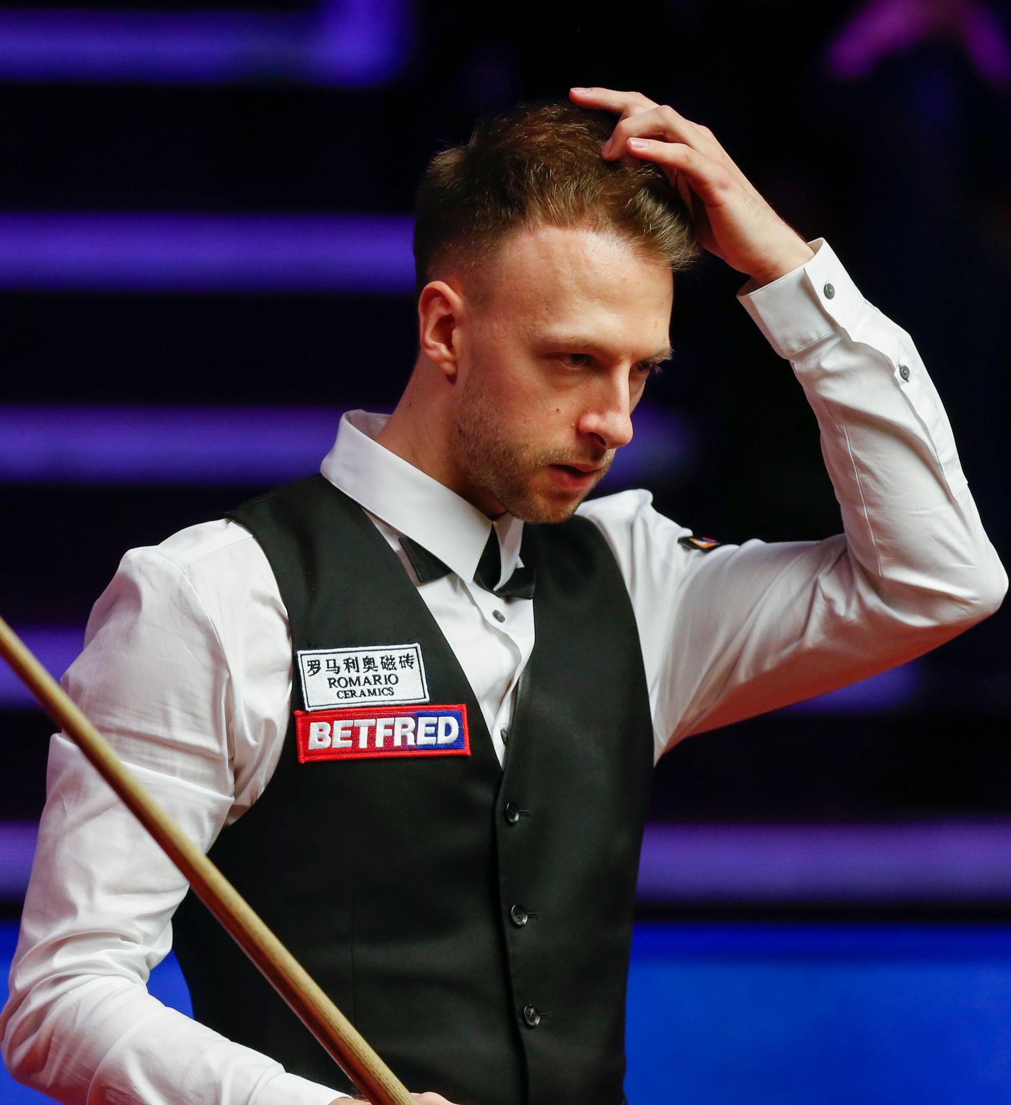 在篮下频繁 在篮下频繁