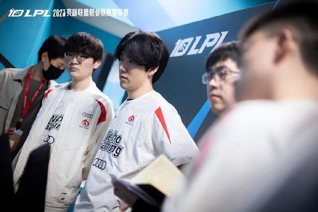 伸卡球的地 伸卡球的地